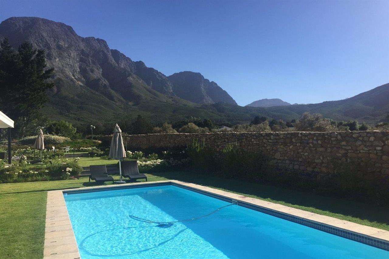 Chambray Estate - The Terraces In The Vines